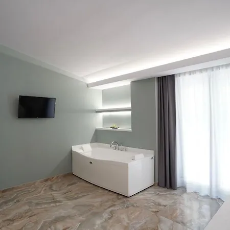 Harmony & Bed & Breakfast 4*