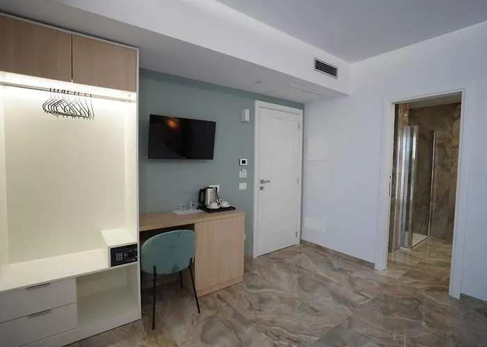 Couette-café Harmony & 4*